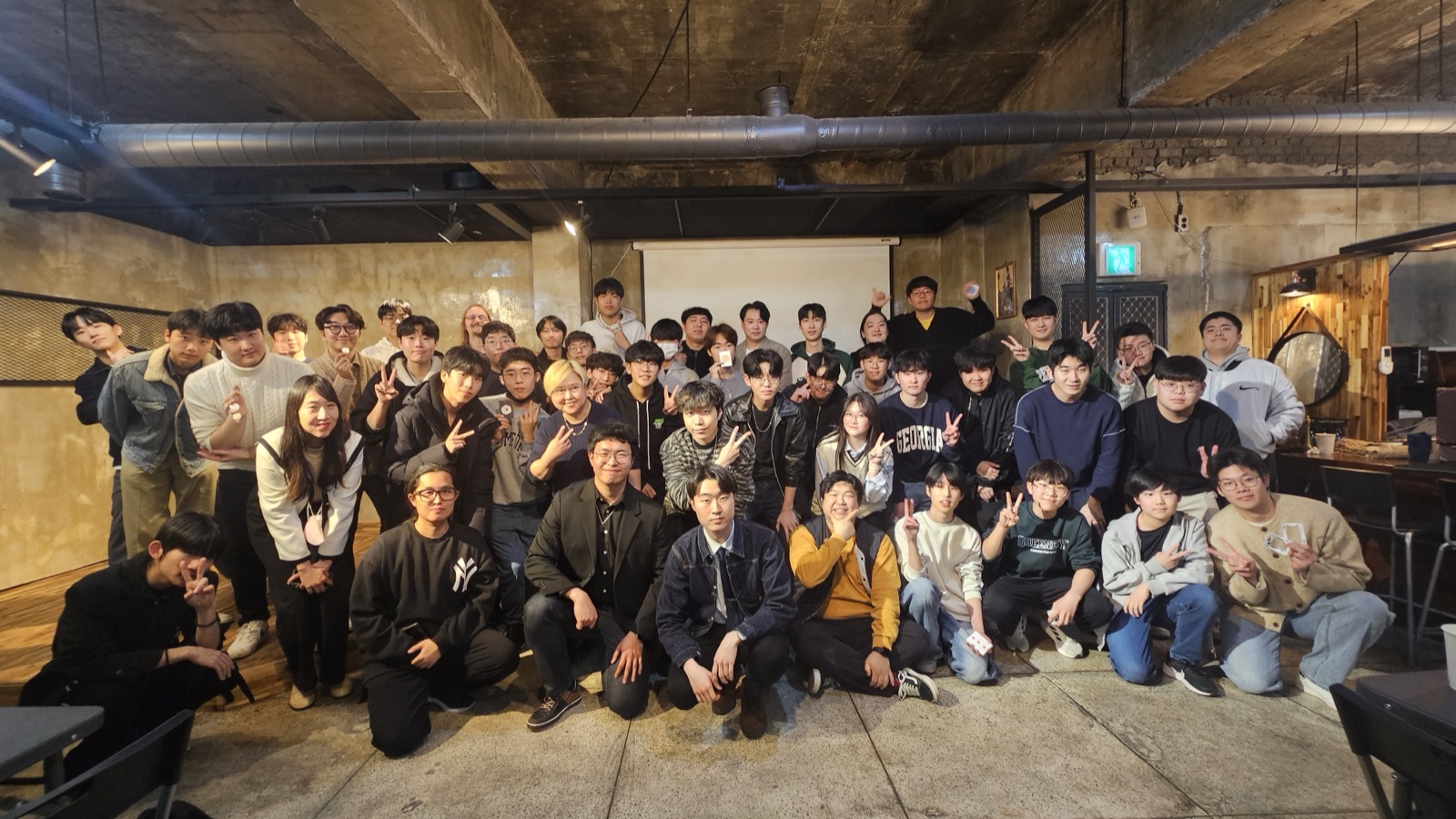 25년 1월 칼리의 대번개 단체사진